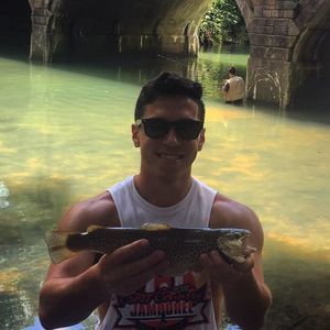 Meet your Posher, Louis